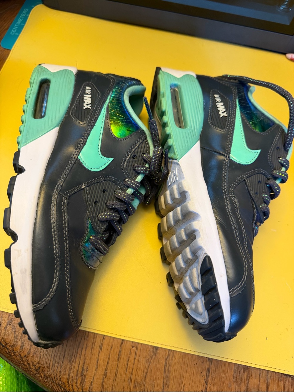Nike Air Max 6.5Y Sneakers in Black and Teal!